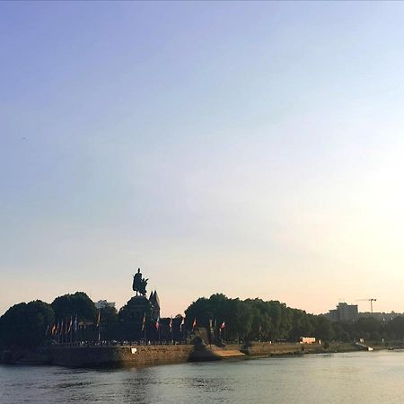 Auszeit Rhein-Mosel Apartment Waldesch ภายนอก รูปภาพ
