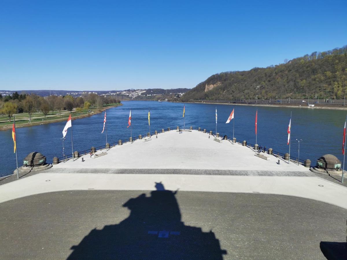 Auszeit Rhein-Mosel Apartment Waldesch ภายนอก รูปภาพ