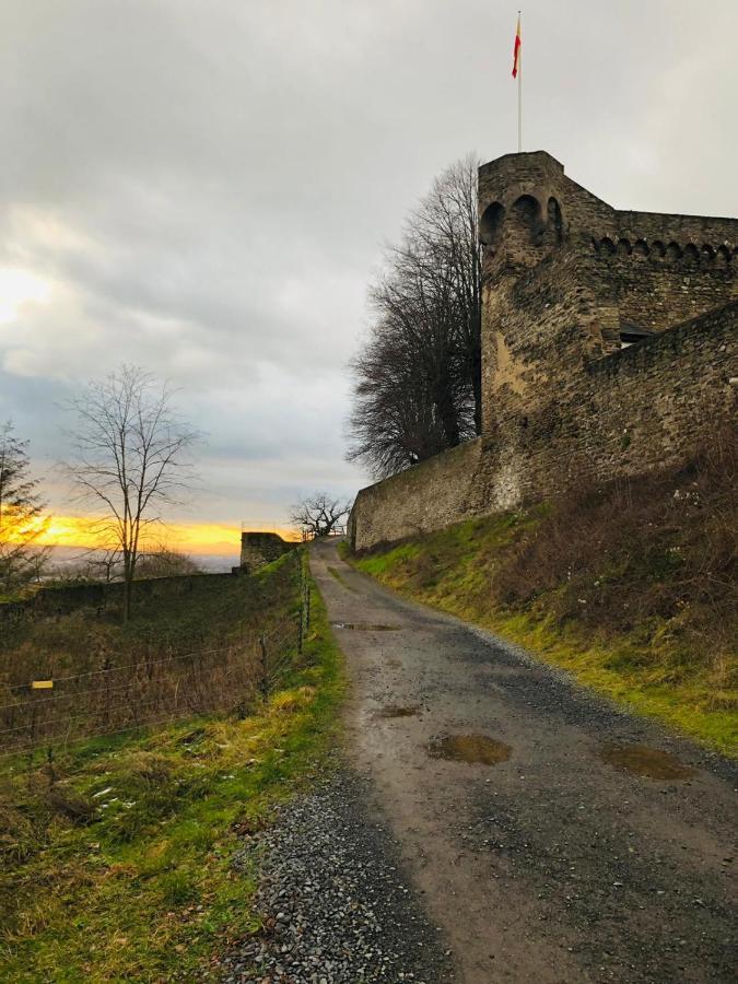 Auszeit Rhein-Mosel Apartment Waldesch ภายนอก รูปภาพ