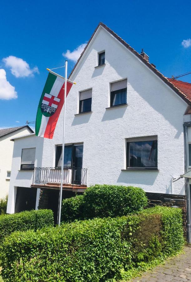 Auszeit Rhein-Mosel Apartment Waldesch ภายนอก รูปภาพ